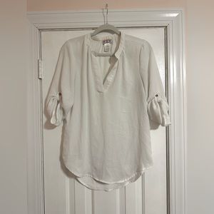 White half sleeve blouse